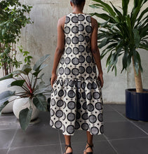 Load image into Gallery viewer, Jacquard Damask Dropped-Hem Dress in Black and White